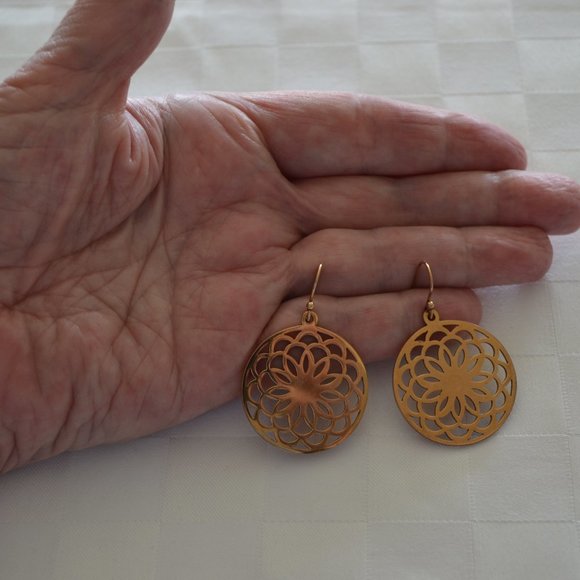 South Hill Designs Rose Gold-tone Circle Earrings for Pierced Ears - Picture 3 of 4